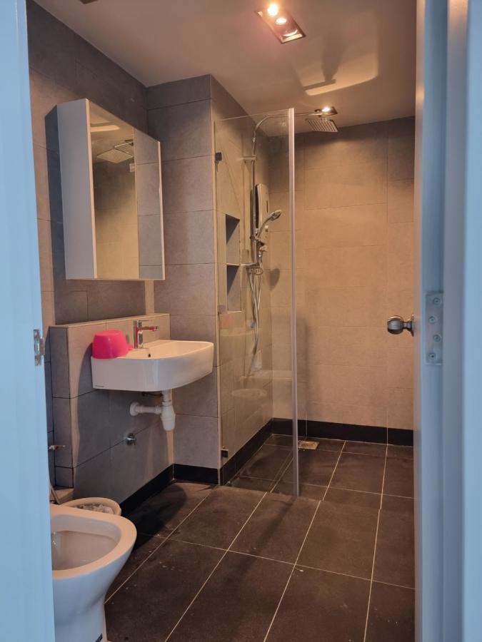 Nana Homestay - Jesselton Quay Kota Kinabalu Esterno foto