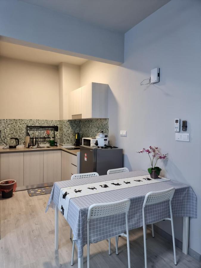 Nana Homestay - Jesselton Quay Kota Kinabalu Esterno foto