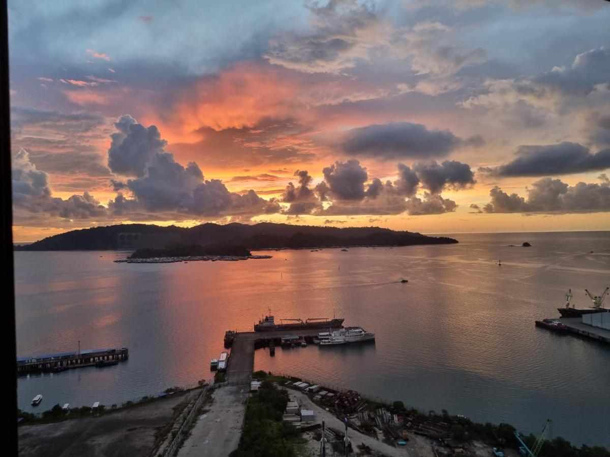 Nana Homestay - Jesselton Quay Kota Kinabalu Esterno foto