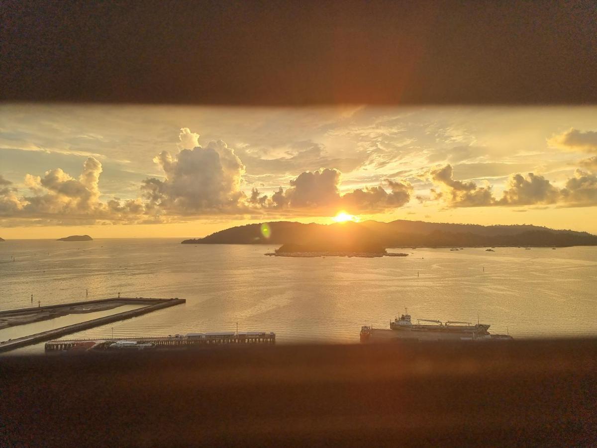 Nana Homestay - Jesselton Quay Kota Kinabalu Esterno foto