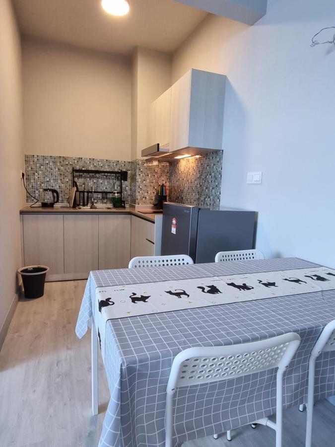 Nana Homestay - Jesselton Quay Kota Kinabalu Esterno foto